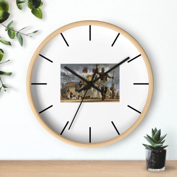 Round clock with image of a king.