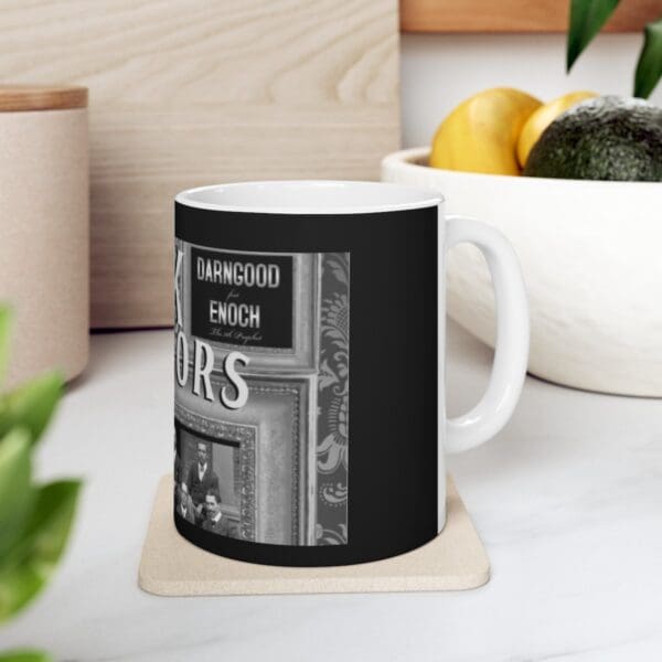 Black and white mug with "Dark Actors" text.