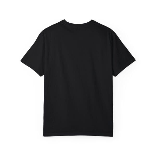 A black t-shirt with the back of it.